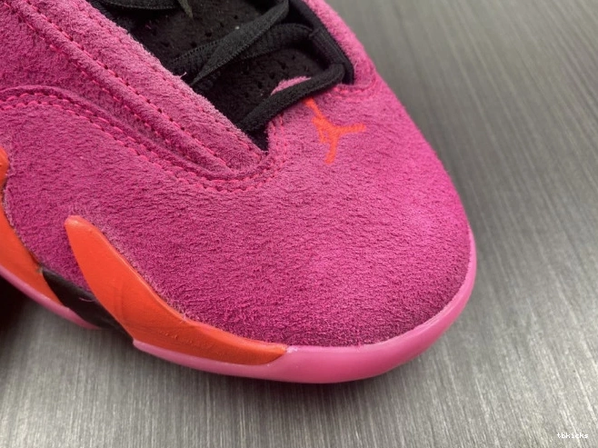 Reps TB (W) Retro Shocking 14 Low Pink Jordan DH4121-600 0731